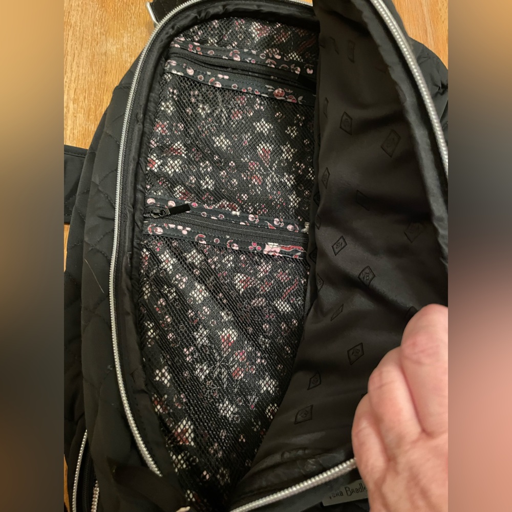 Vera Bradley travel backpack NWOT - Picture 2 of 5